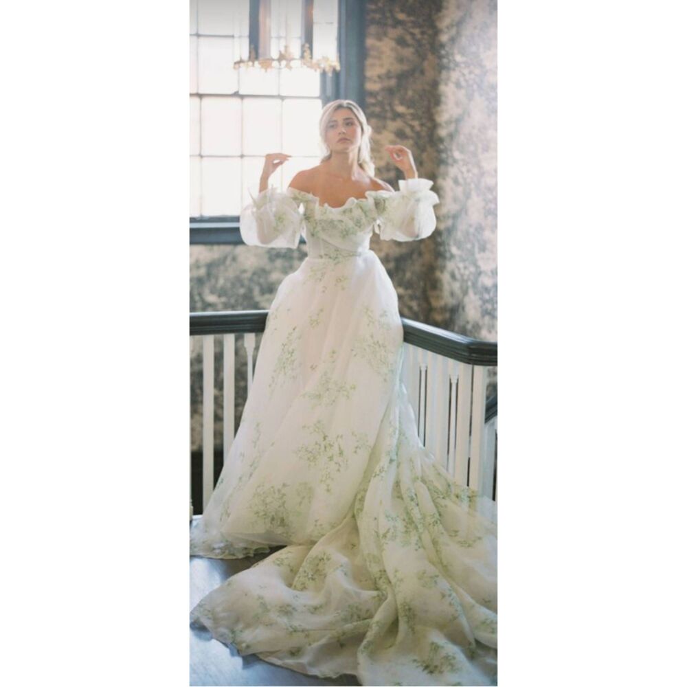 Monique Lhuillier White and Green Floral Dress